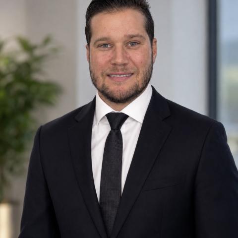 Profile photo of Dr. Justin Scharfe, 